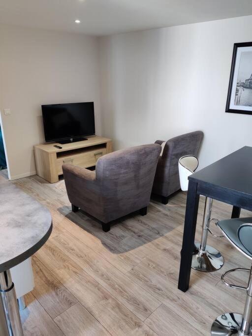 Appartement Cosy Avec Parking Proche Gare Dombasle-sur-Meurthe 外观 照片